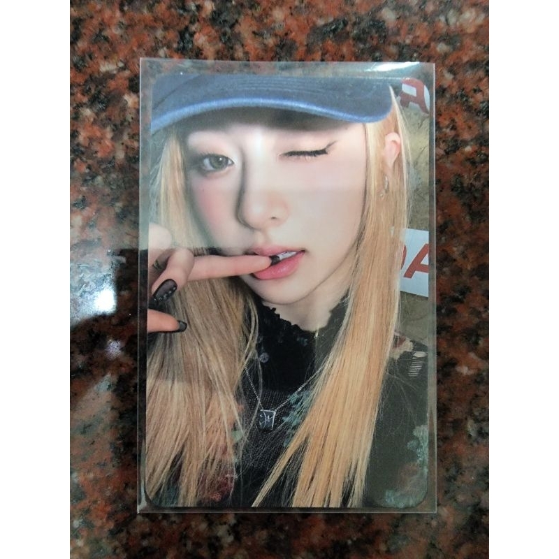 LE SSERAFIM Antifragile Photocard POB Album Sakura Yunjin Chaewon