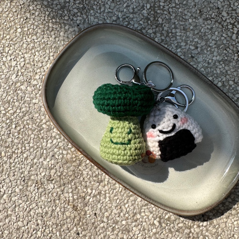 Crochet Brocoli 🥦 Onigiri 🍙 keychain | Shopee Malaysia
