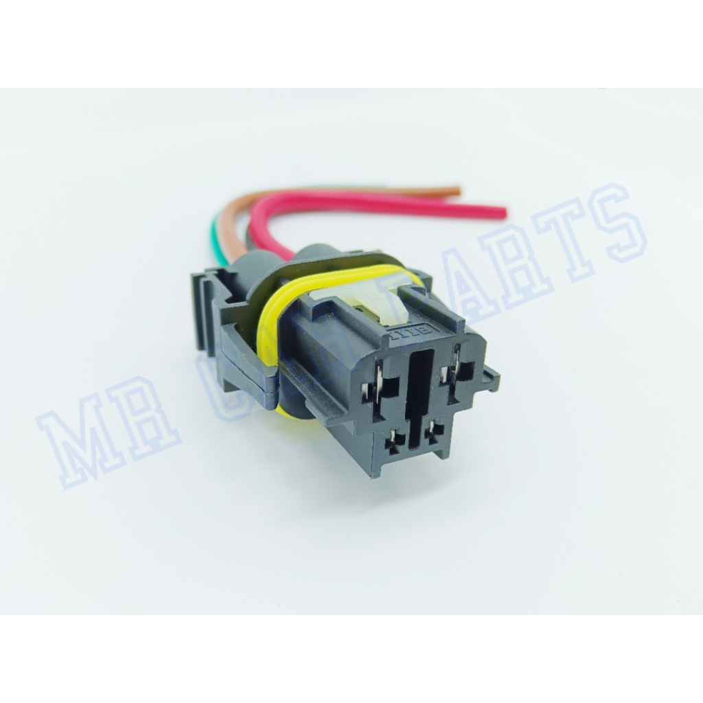 MERCEDES BMW 1,2,3 FAN MOTOR SOCKET 4 PIN | Shopee Malaysia