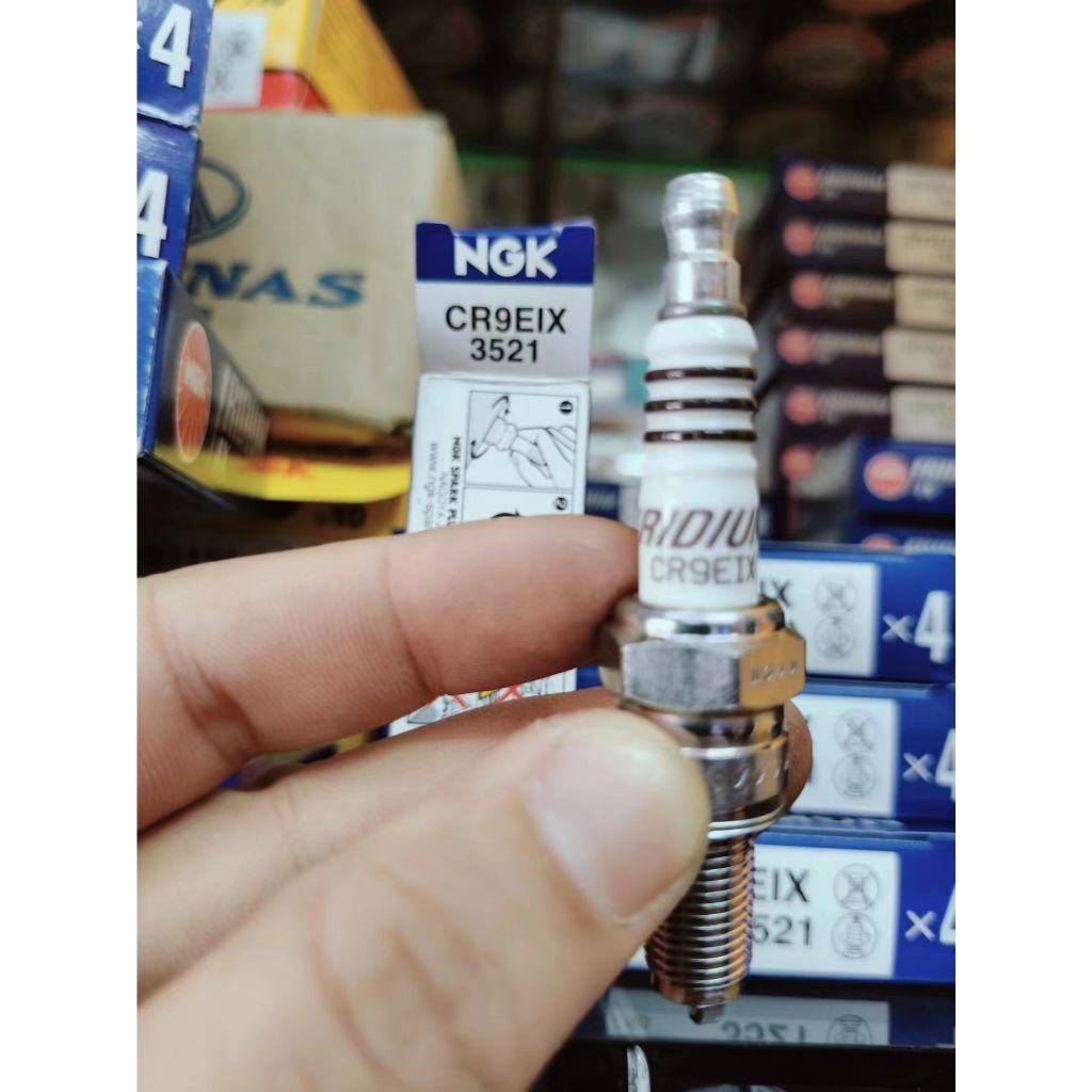 NGK Laser Iridium Spark Plug - CR9EIX (3521)[Yamaha R25/Ninja 250/Lc135 ...