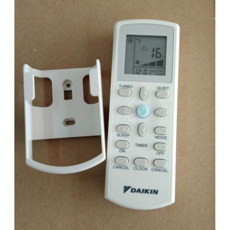 DAIKIN REMOTE CONTROL ORIGINAL ( FREE 2 BATTERY)WITH HOLDER Shopee