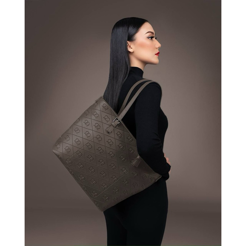basic tote big size RizmanRuzaini new colour! | Shopee Malaysia