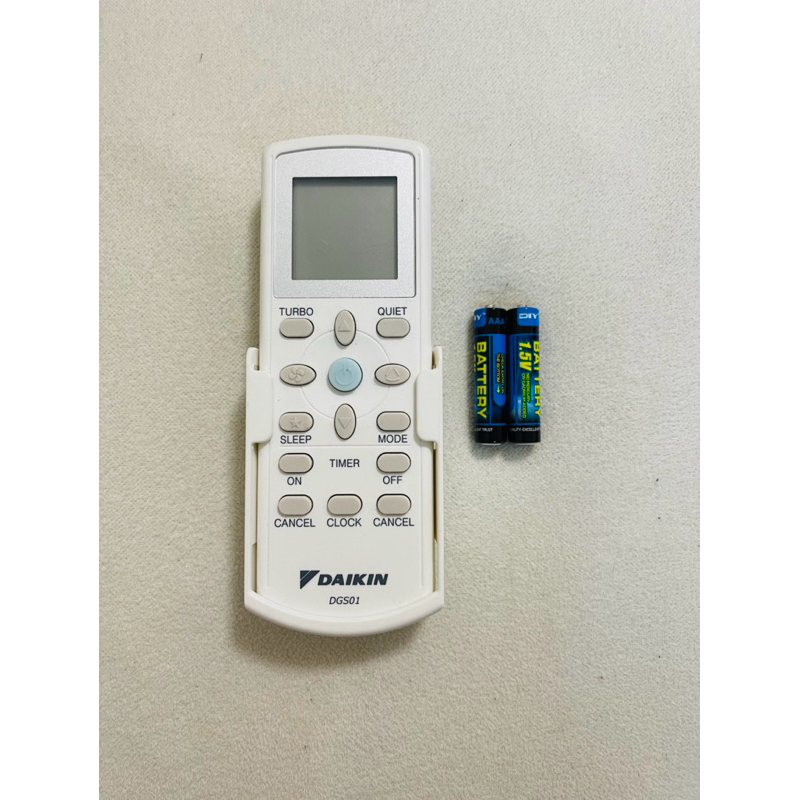 DGS01 Daikin Aircond Remote ControL Original 100 (FREE Battery