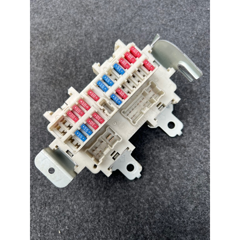 FAIRLADY Z33 DASHBOARD SMALL FUSE BOX USED JAPAN | Shopee Malaysia