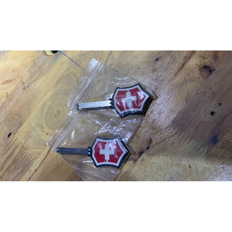 victorinox led keychain Shopee Malaysia