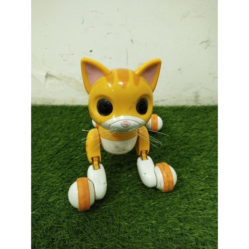 Spin Master Zoomer Kitty Whiskers Orange Tabby Interactive Cat Robot