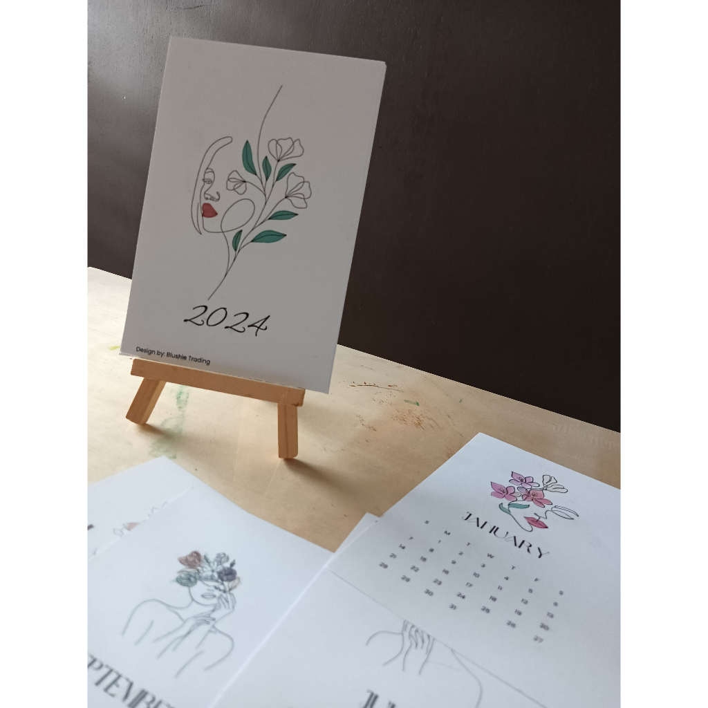 Minimalistic design 2024 table calendar with free wooden stand/Kalendar
