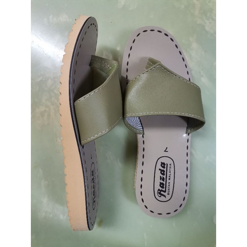 Razda slipper 🇲🇾 Classic Not Bata Flat Slipper | Shopee Malaysia