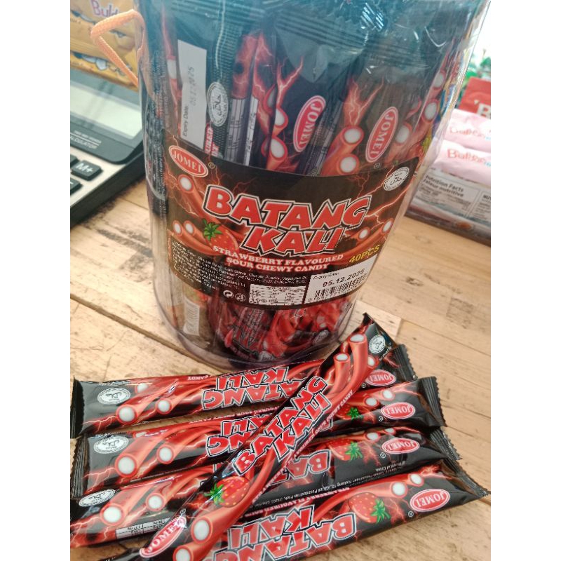 batang kali 40 pcs Strawberry sour candy chewable snack | Shopee Malaysia