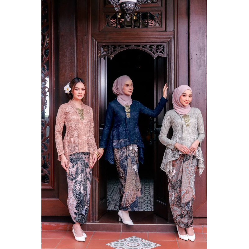chat dulu ️NEW RAYA PARIO BCL LACEY LACE FULL LINING | Shopee Malaysia