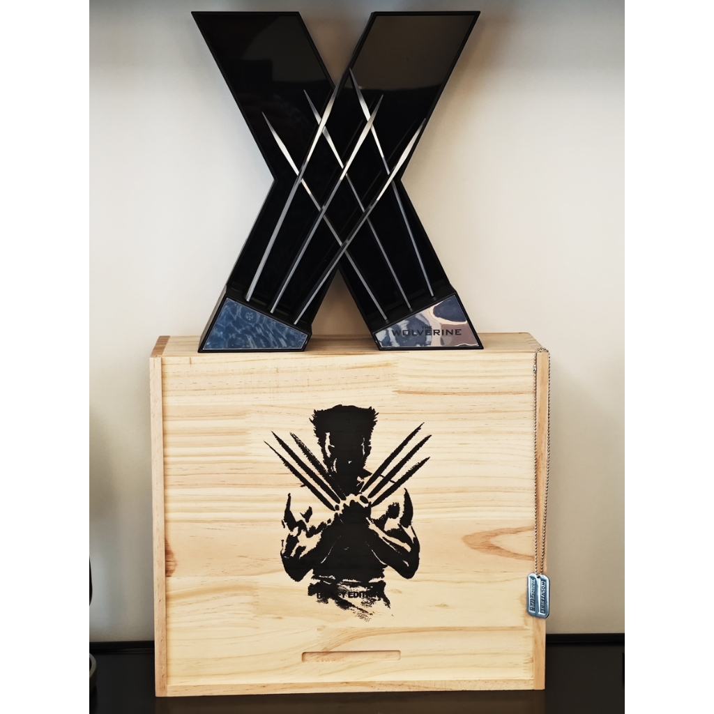 HCMY Marvel X-Men 1/1 Life Size Wolverine Metal Claw Display set ...