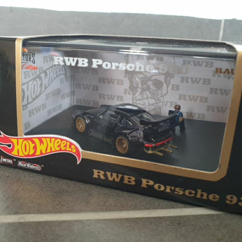 Hot Wheels Exclusive Rlc Porsche Rwb With Akira Nakai Figure Shopee Malaysia