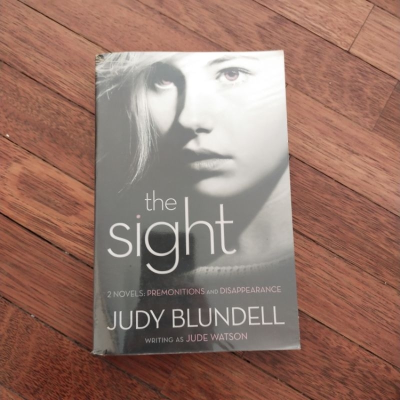 Judy Blundell - The Sight | Shopee Malaysia