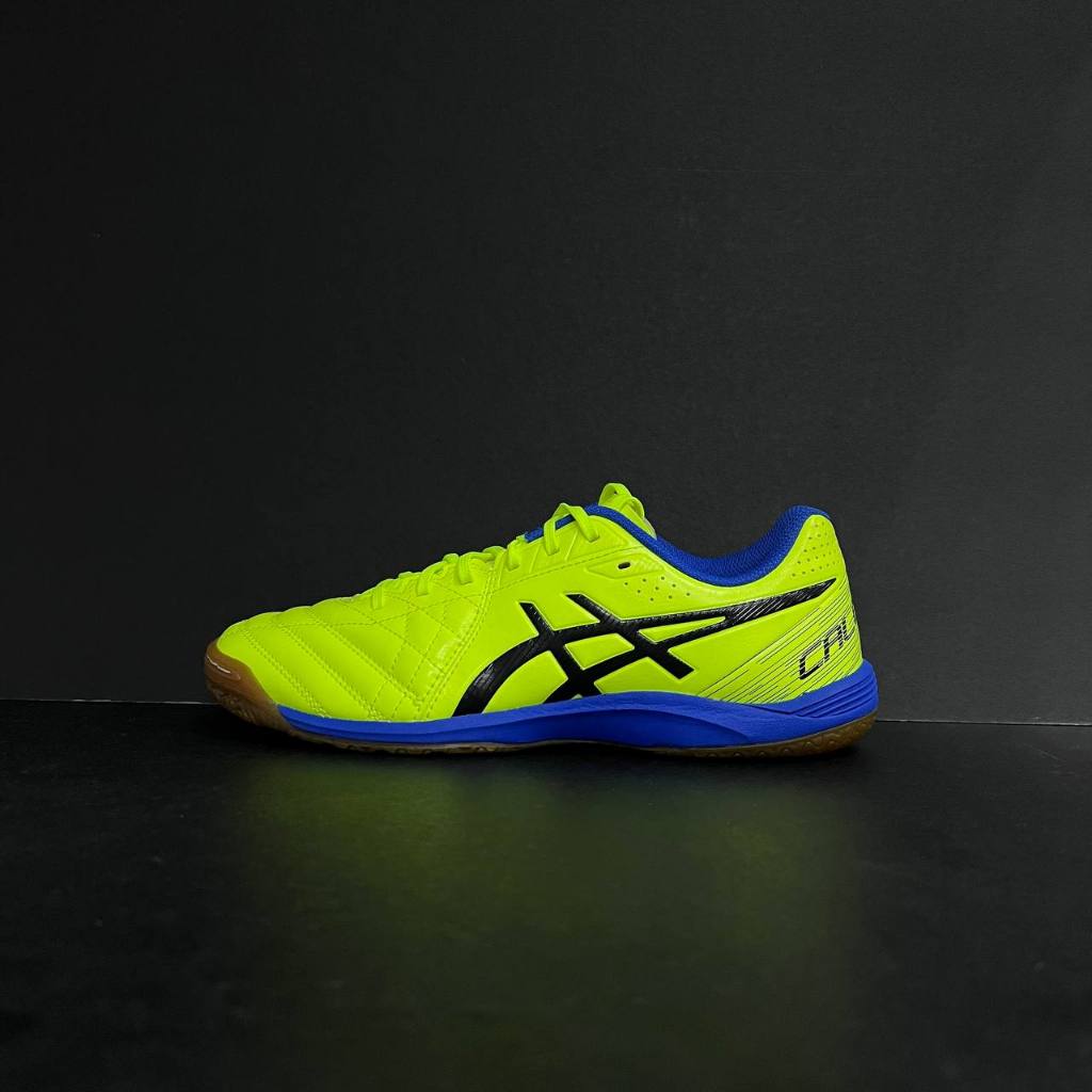 Asics futsal outlet malaysia