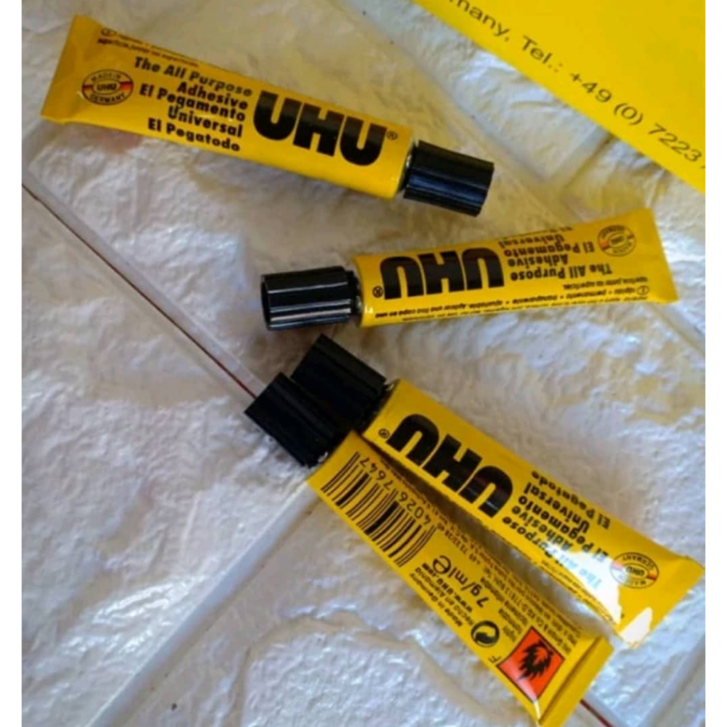 UHU Glue Stic 8.2g - Solvent Free (90-000-060)