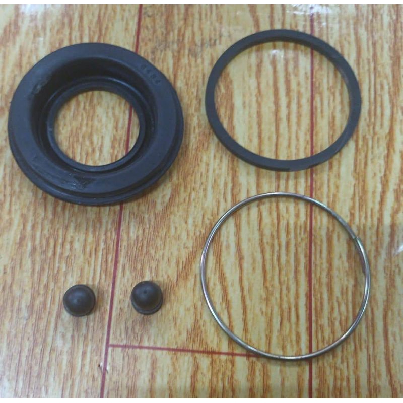 Fortuner VRZ Rear Disc Brake Rubber Cylinder Kit Caliper