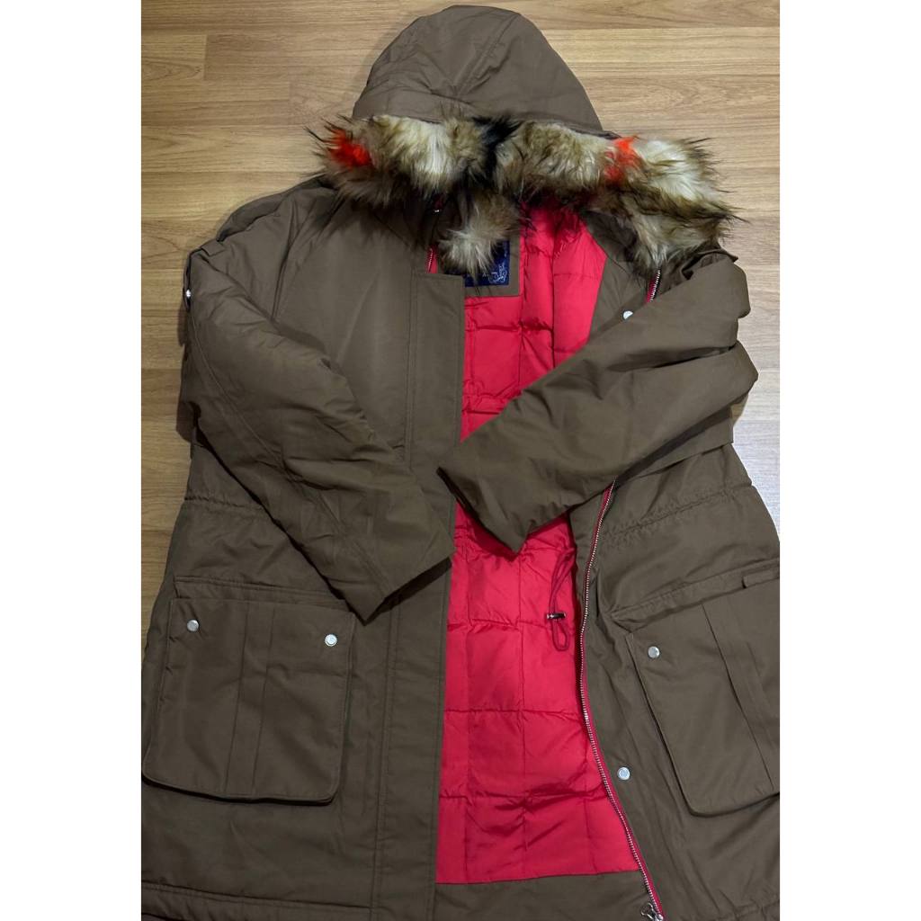 Universal hot sale traveller coat