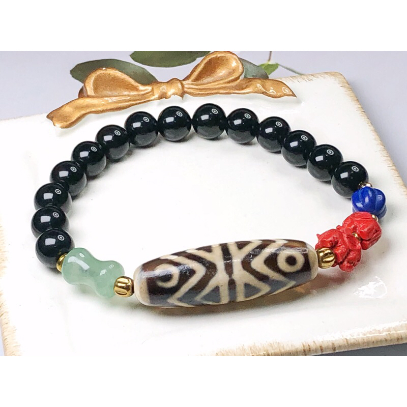 Tibetan Dzi Beads Tiger Tooth Six Eyes Dzi Beads 藏传老矿金刚虎牙