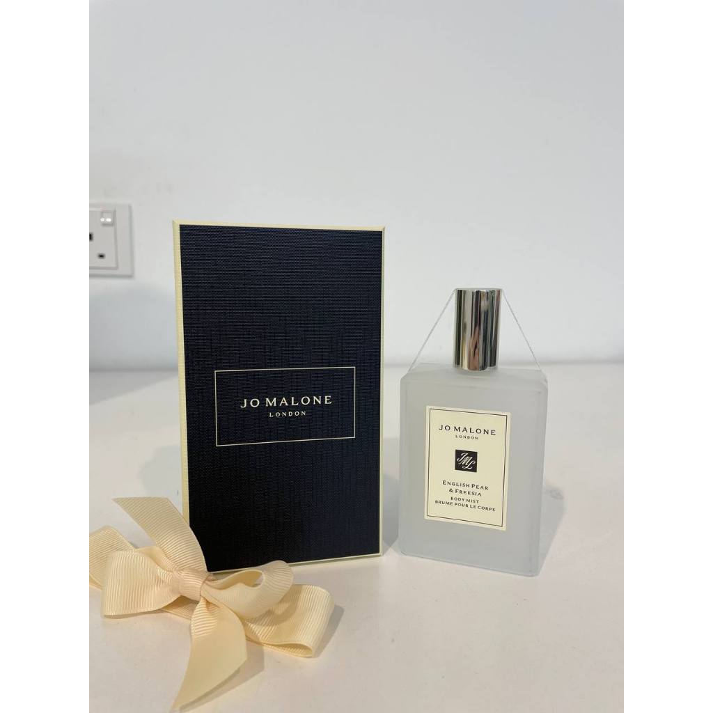  ori english pear and freesia body mist 100ml with yellow ribbon