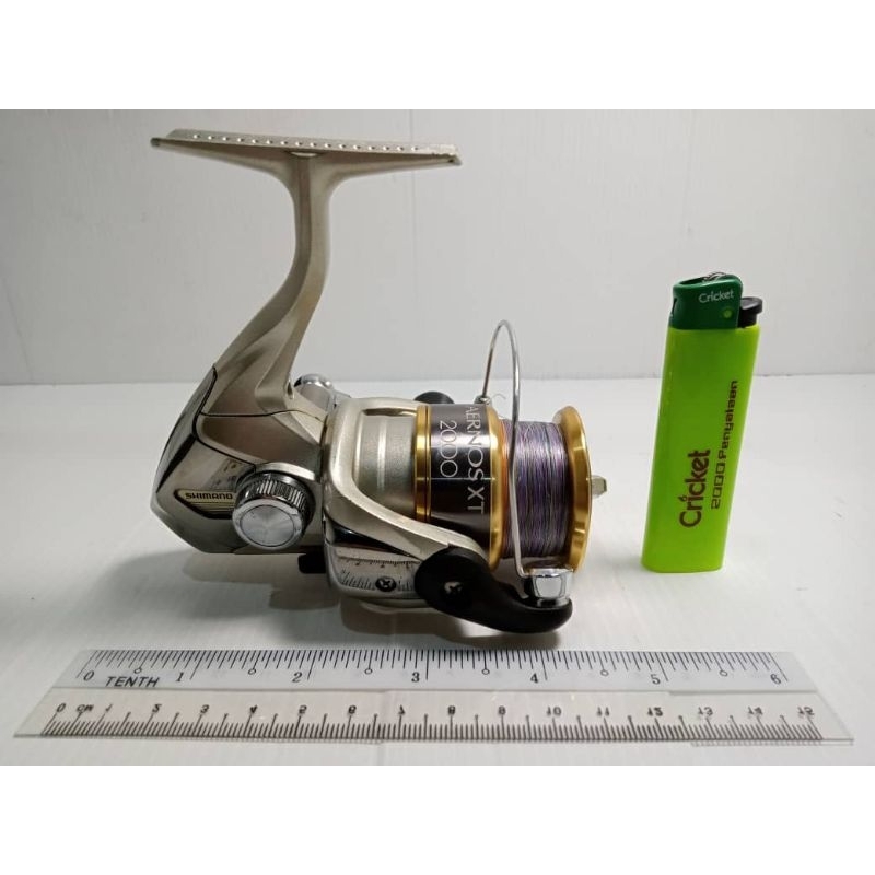 Shimano Aernos XT 2000 Spinning Reel Silver - Excellent