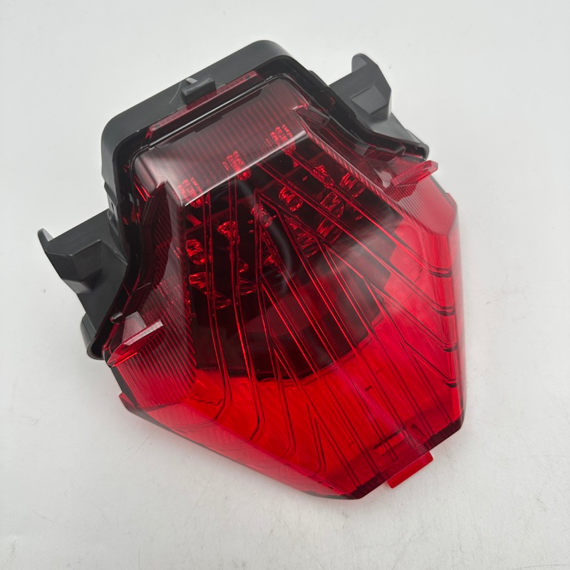 YAMAHA R25 Y15ZR Y15 V1 V2 TAIL LIGHT UNIT ASSY EXCITER TAIL LAMP LAMPU ...