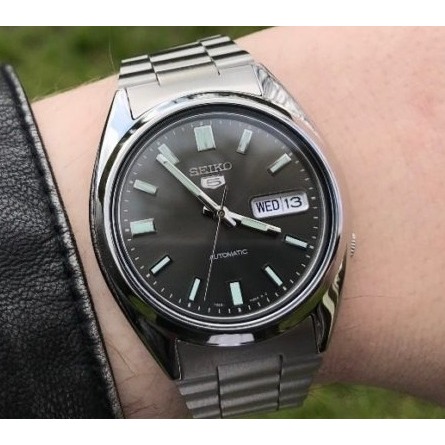 Seiko best sale men's snxs79k