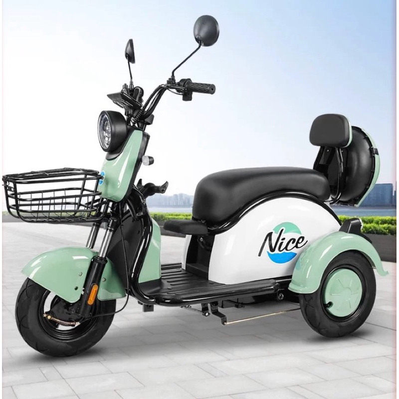 New High Quality Tricycle Electric seater scooter Skuter