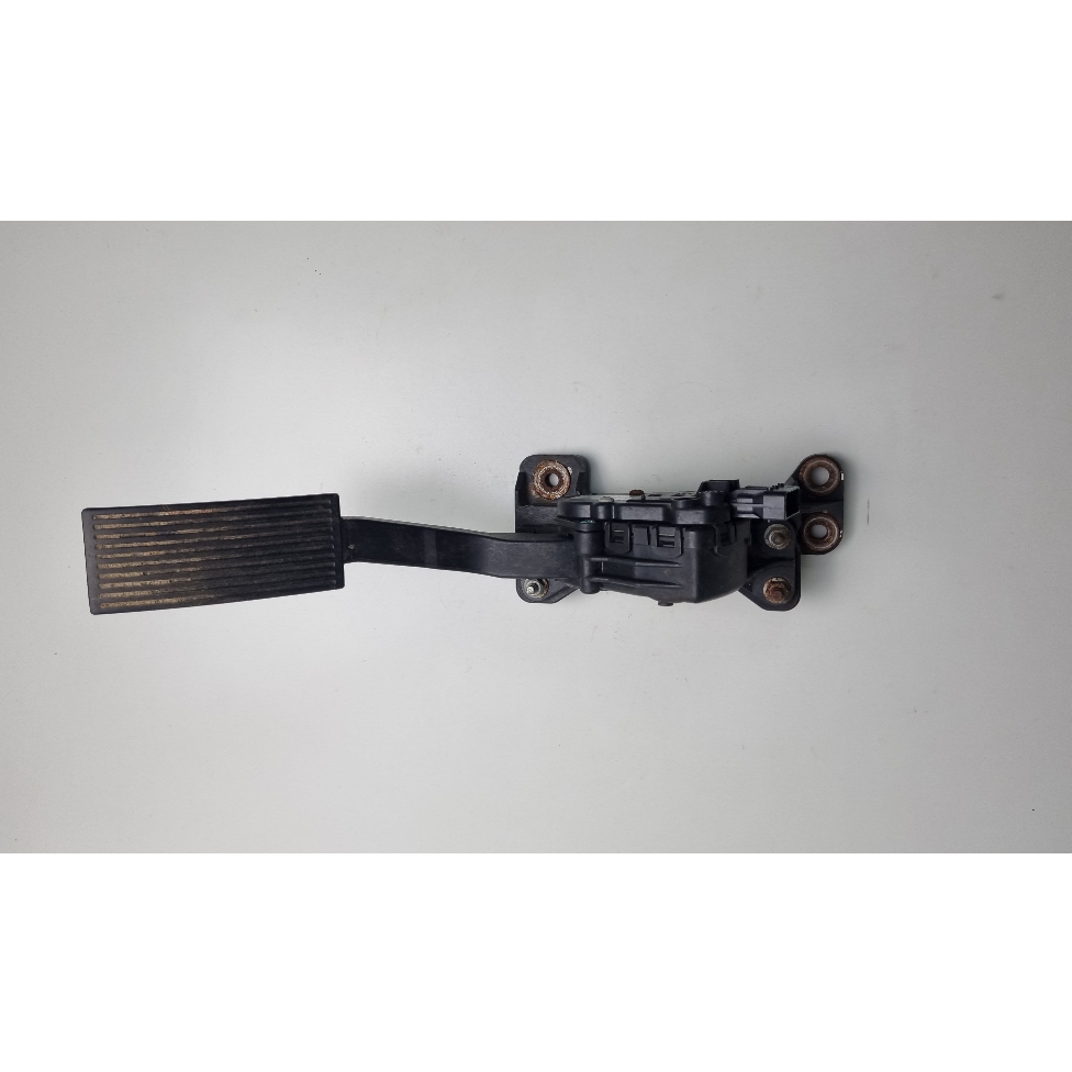 Nissan Navara D40 Accelerator Throttle Position Pedal Sensor 18002