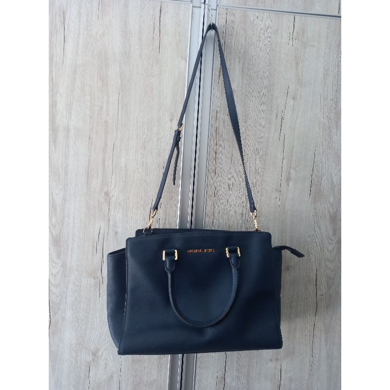 Second hand michael kors bags sale