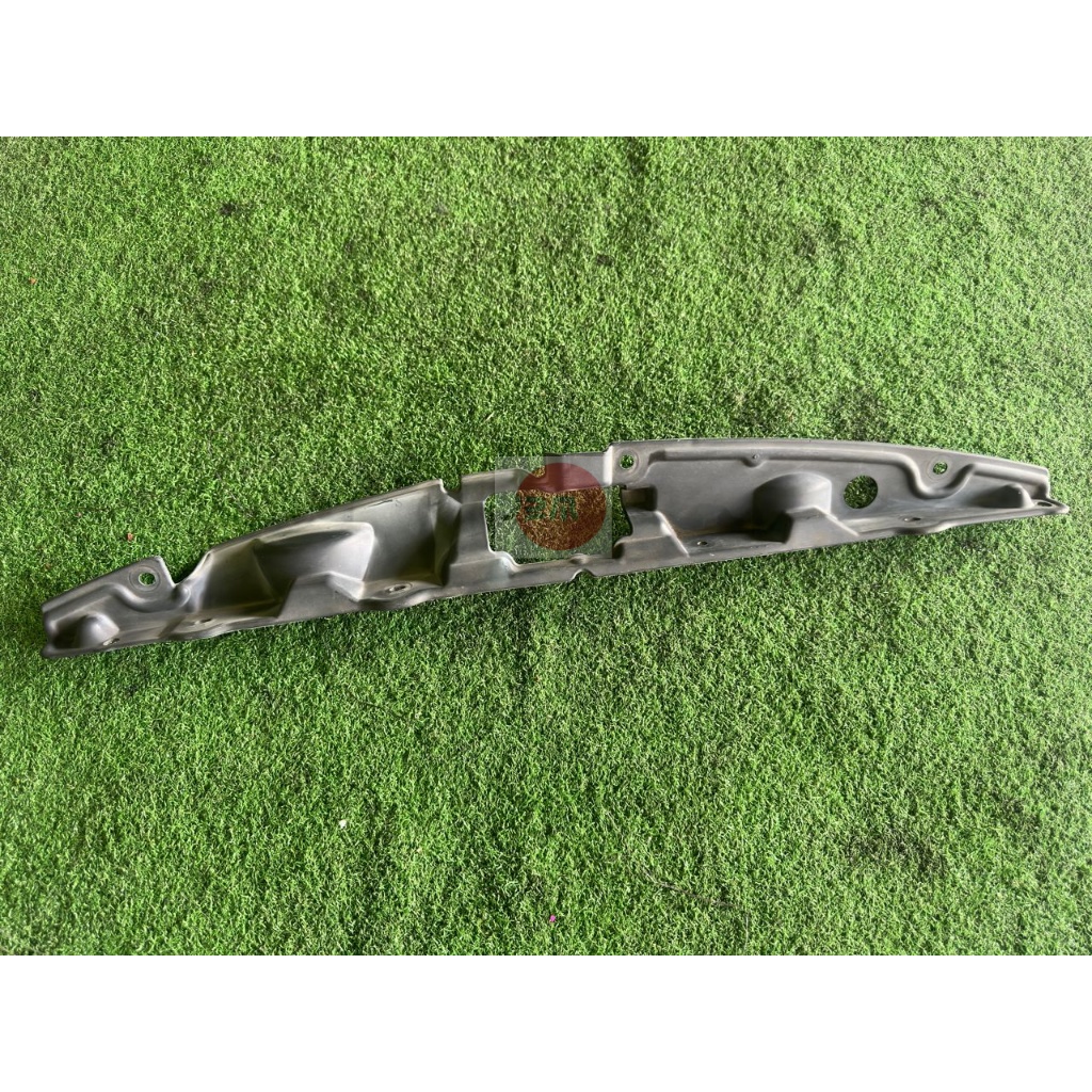 Toyota Estima ACR30/MCR30 Radiator Cover/ Front Trim Under Bonnet ...