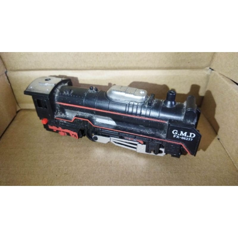 PLASTIC LOCOMOTIVE TRAIN WITH RAILWAY | Shopee Malaysia