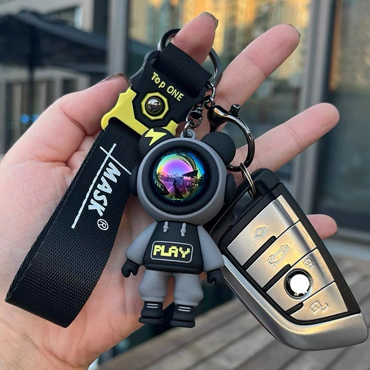 New 2023 Car Keychain Key Chain Ring Holder Cute Smart Astronaut Toy ...