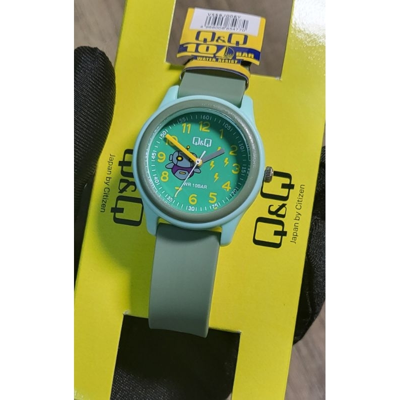 100 Original Q&Q Watch by Citizen Easy to Read the time Colourful 100