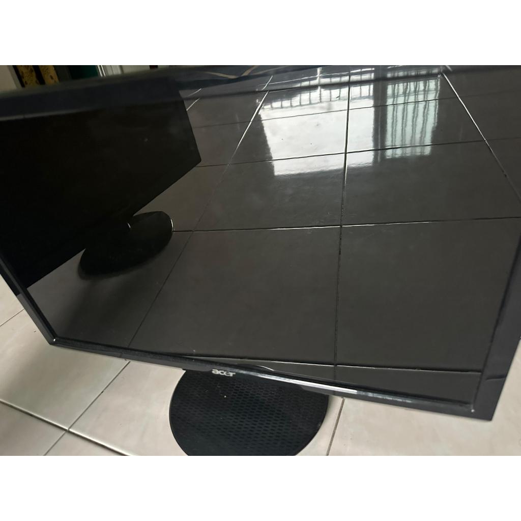 Acer P205H 20inch Monitor with inbuilt speakers (Refurbished) Shopee