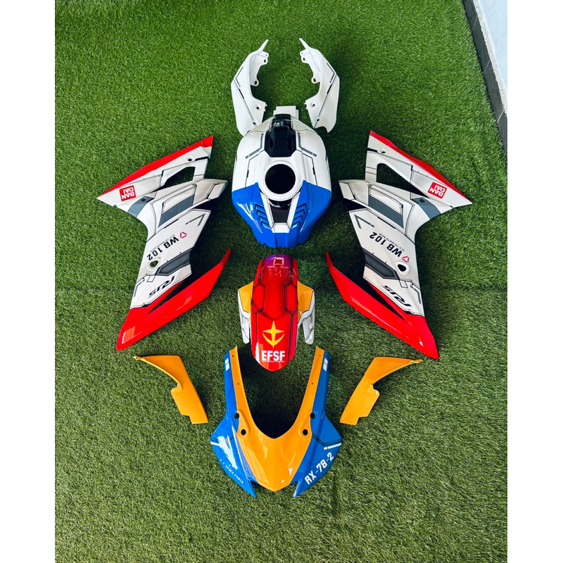 Coverset Yamaha R15 V3 Gundam | Shopee Malaysia