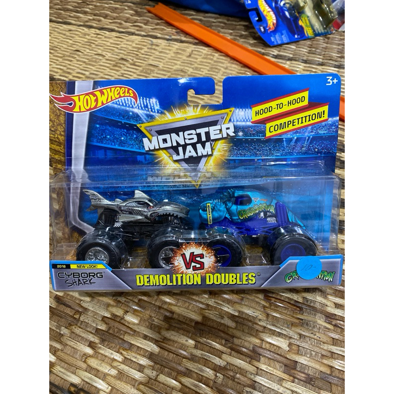 Hot Wheels Monster Jam Hood-To-Hood Demolition Doubles Cyborg Shark ...