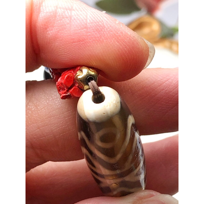 Tibetan Dzi Beads Tiger Tooth Six Eyes Dzi Beads 藏传老矿金刚虎牙