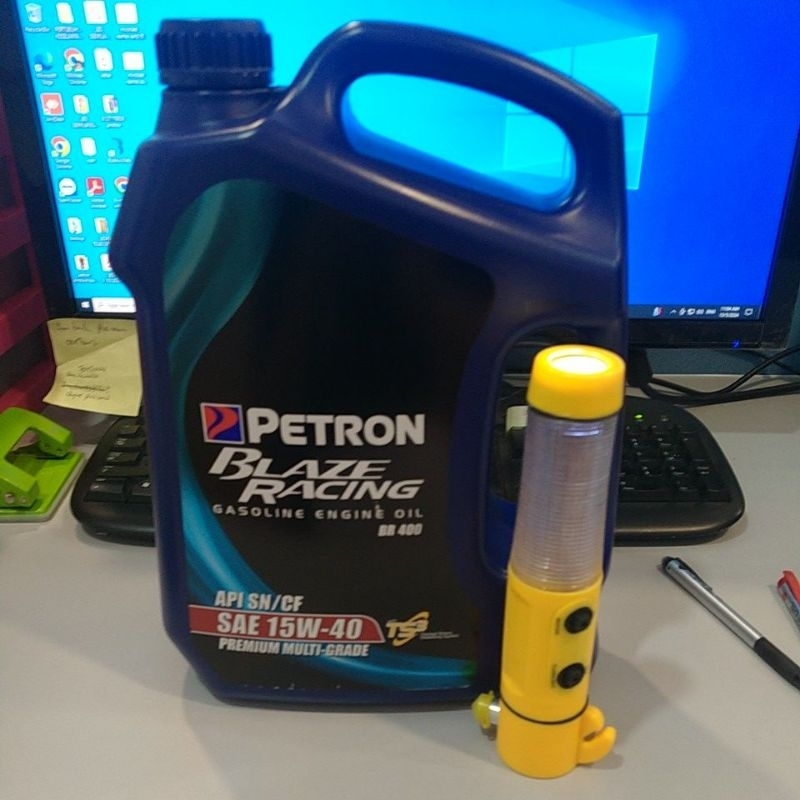 PETRON BLAZE RACING GASOLINE ENGINE OIL 4LITER API SN/CF SAE 15W-40 ...