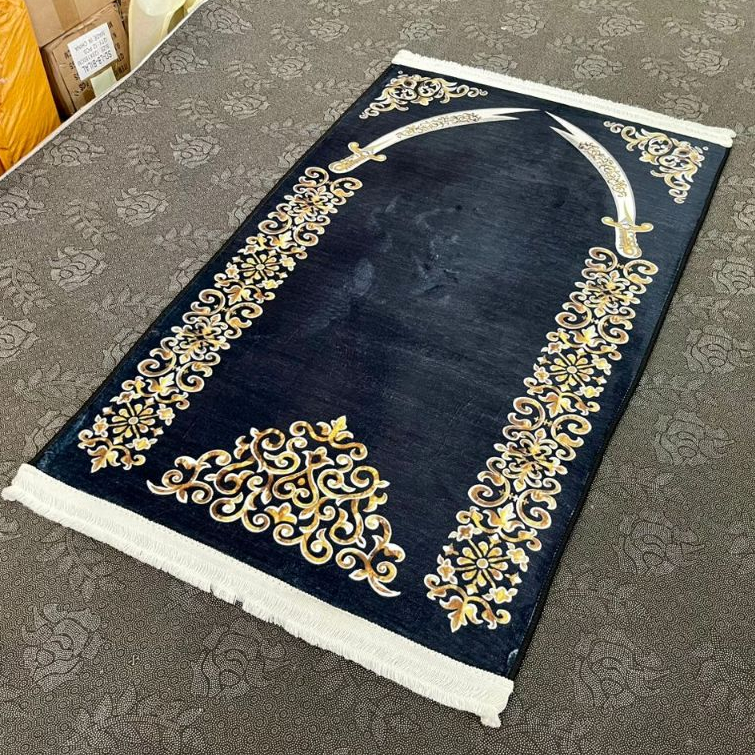 [READY STOCK] Sejadah Dubai Velvet, 120X70CM Sejadah Baldu Velvet ...