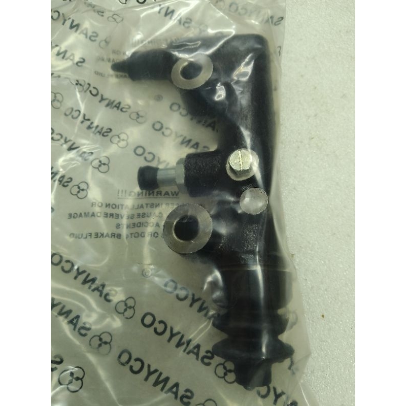 MITSUBISHI FUSO FV515 FV517 8DC9 6D24 CLUTCH MASTER PUMP (ME670290 ...
