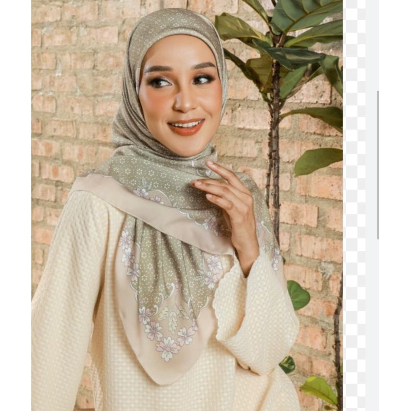 Preloved (WORE ONCE ) Tudung WAARNA | Shopee Malaysia
