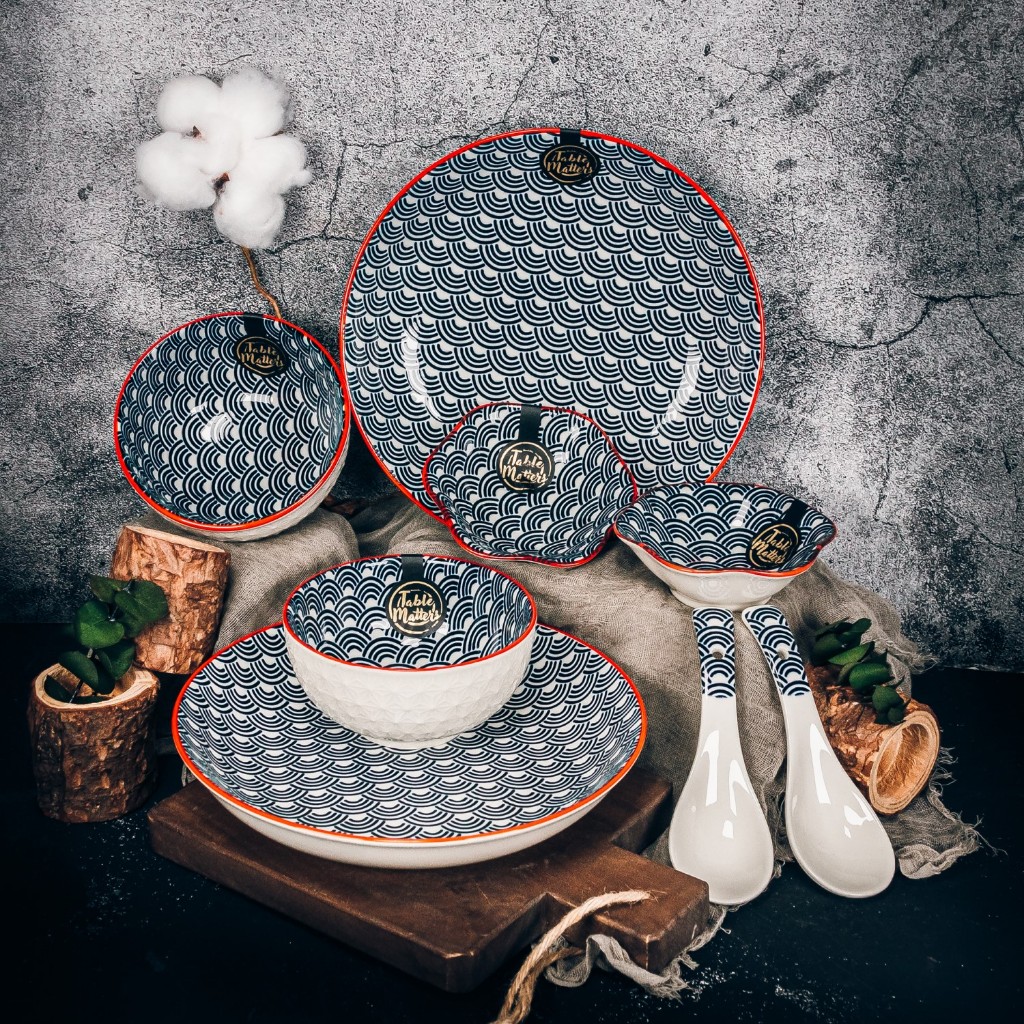 Table Matters - Blue Wave Collection 8PCS Dining Set - Bowls | Plates ...