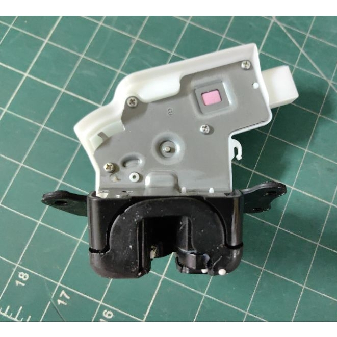 GENUINE HONDA REAR BOOT LOCK WITH ACTUATOR HONDA CRV G5 2017-2023 ...