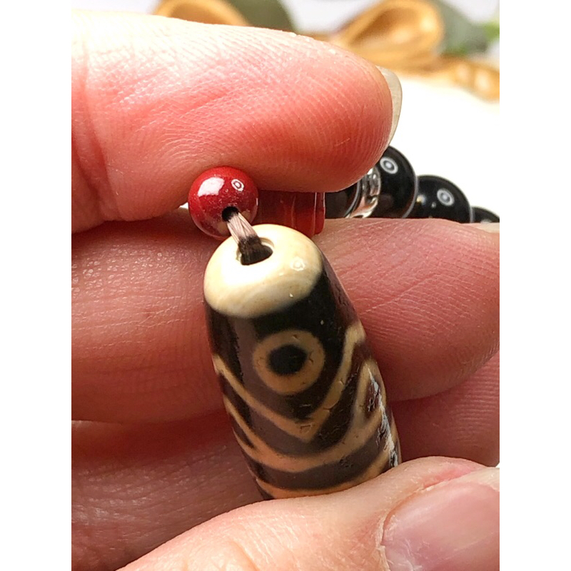 Tibetan Dzi Beads Tiger Tooth Six Eyes Dzi Bead Bracelet 藏