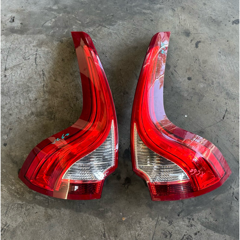 Volvo XC60 MK1 (P3) Facelift tail lamp rear brake light Used Japan 🇯🇵🇯🇵 Shopee Malaysia