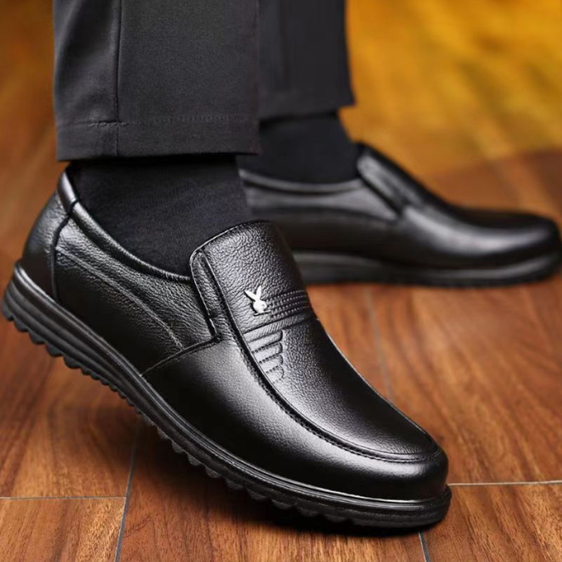 Men s Casual Leather Shoes Men s Business New Fashion Comfortable Soft Sole Shoes Men s Shoes Trend Shopee Malaysia