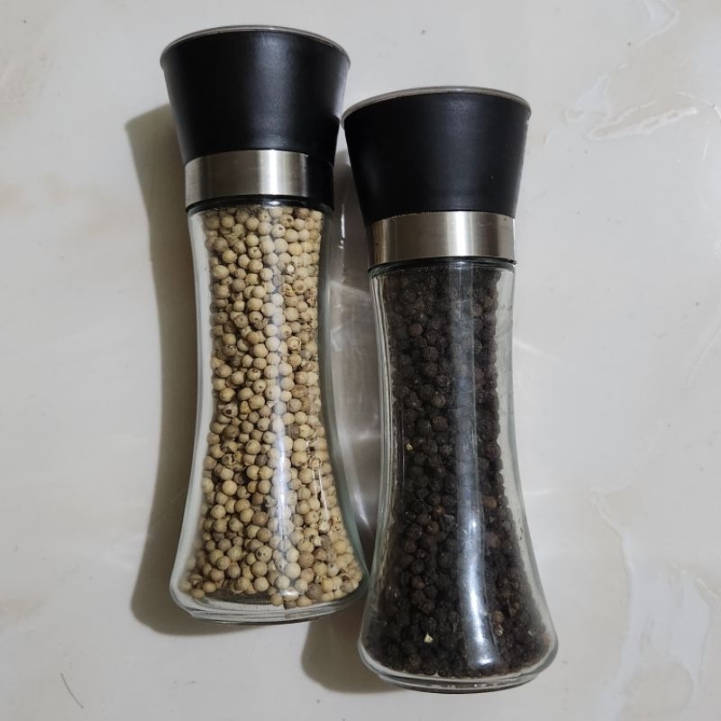 SARAWAK BLACK AND WHITE PEPPERCORN [GRADE A] 100 PEPPERCORN with Glass