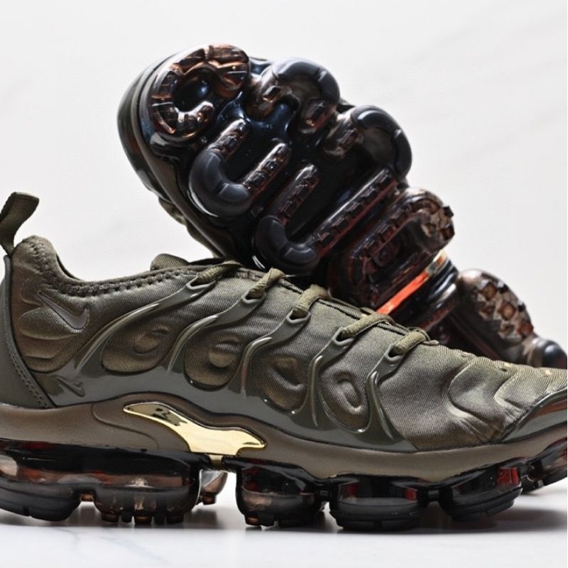 Nike vapormax plus 36 hotsell