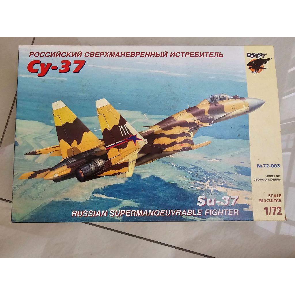 Russian kit 1/72 SU-37 Russian Super manoeurrable Fighter Aircraft ...