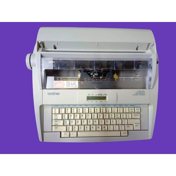 BROTHER GX8250 ELECTRONIC TYPEWRITER / TYPEWRITER MACHINE / TYPEWRITER